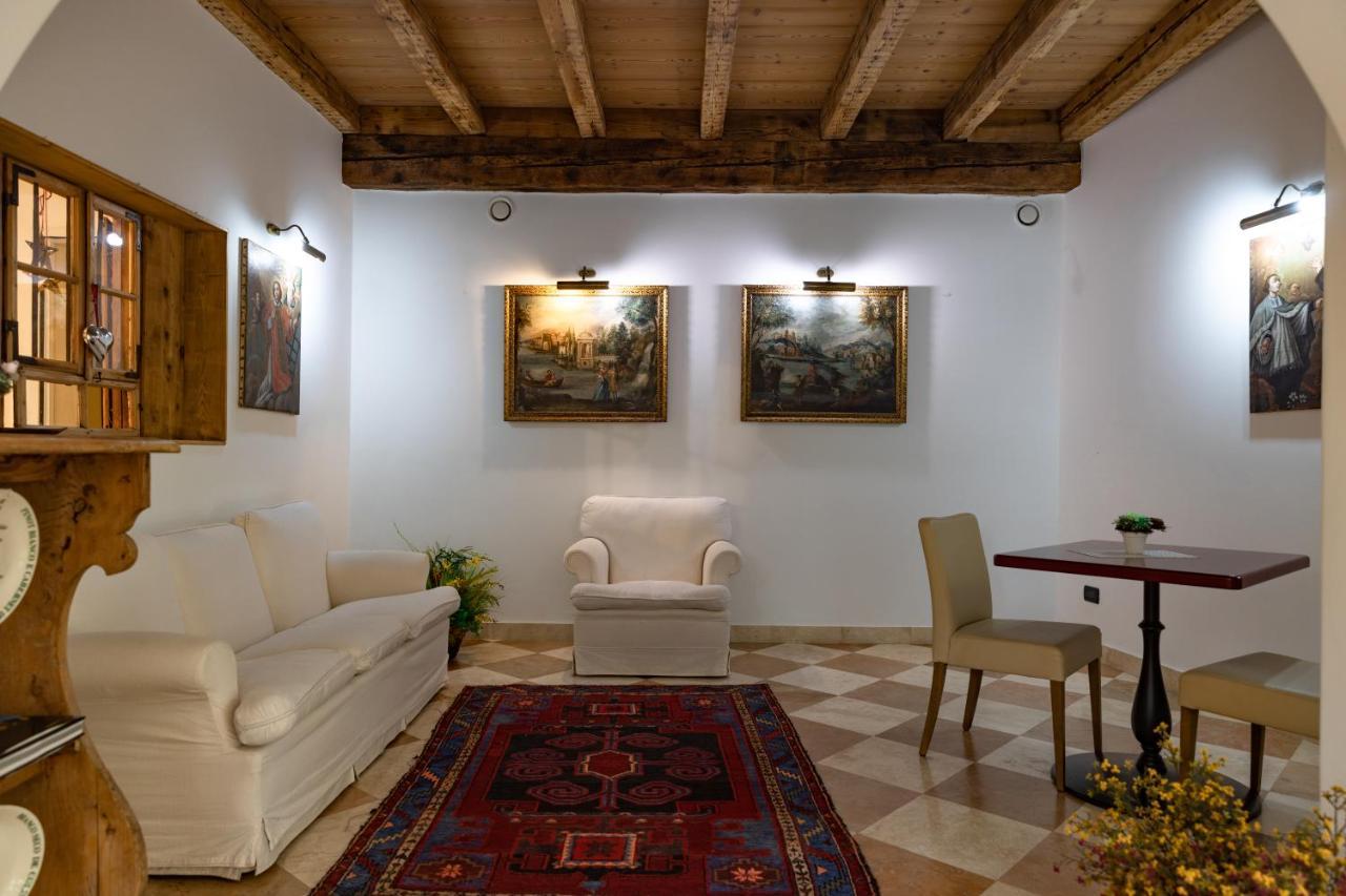 Hotel Relais Vecchio Maso Sopramonte Luaran gambar